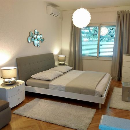Guesthouse Civljak Baška Voda Esterno foto