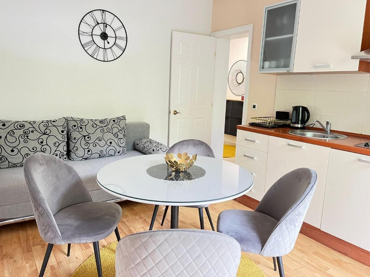 Guesthouse Civljak Baška Voda Esterno foto