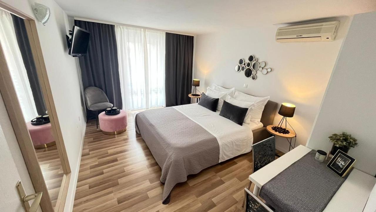 Guesthouse Civljak Baška Voda Esterno foto