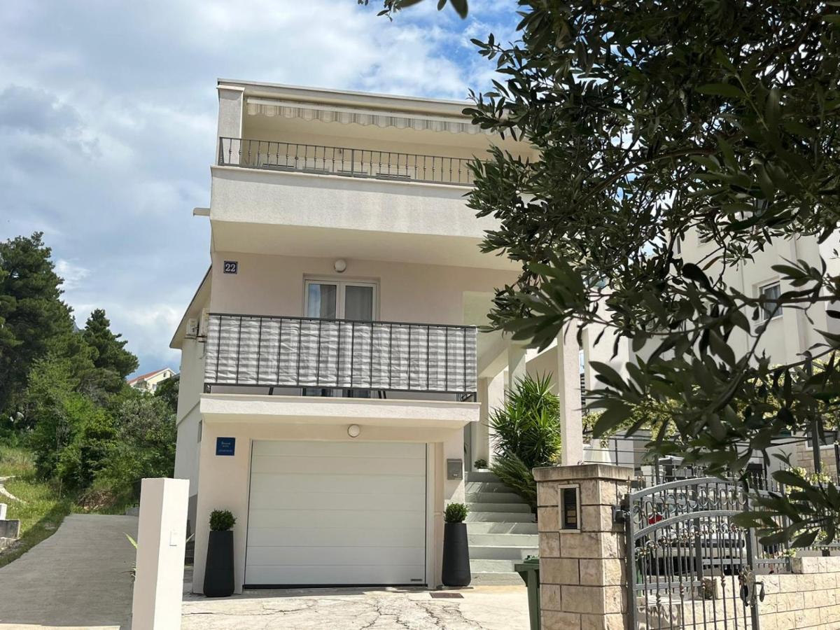 Guesthouse Civljak Baška Voda Esterno foto